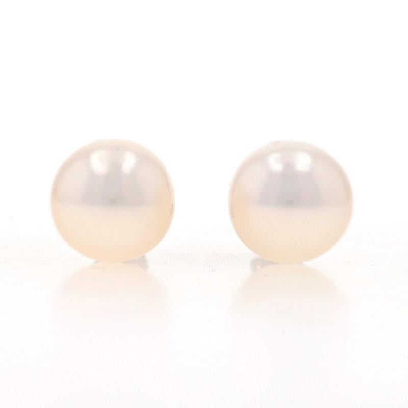Metal Content: 14k White Gold

Stone Information
Cultured Pearls
Color: White
Diameter: 8mm - 9mm

Style: Stud
Fastening Type: Butterfly Closures

Measurements
Diameter: 11/32