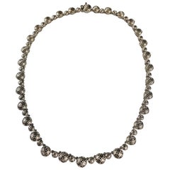 White Gold Decorative Chantecler Necklace