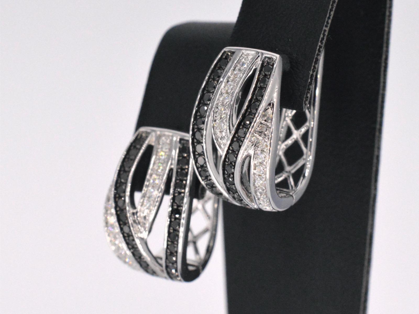 Brilliant Cut White Gold Design Earrings with White and Black Brilliant Diamonds For Sale