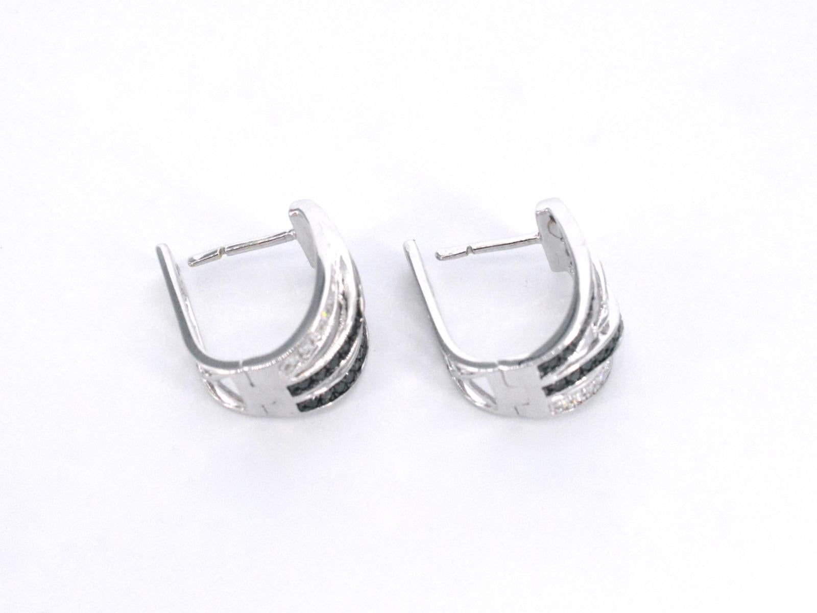 Women's White Gold Design Earrings with White and Black Brilliant Diamonds For Sale