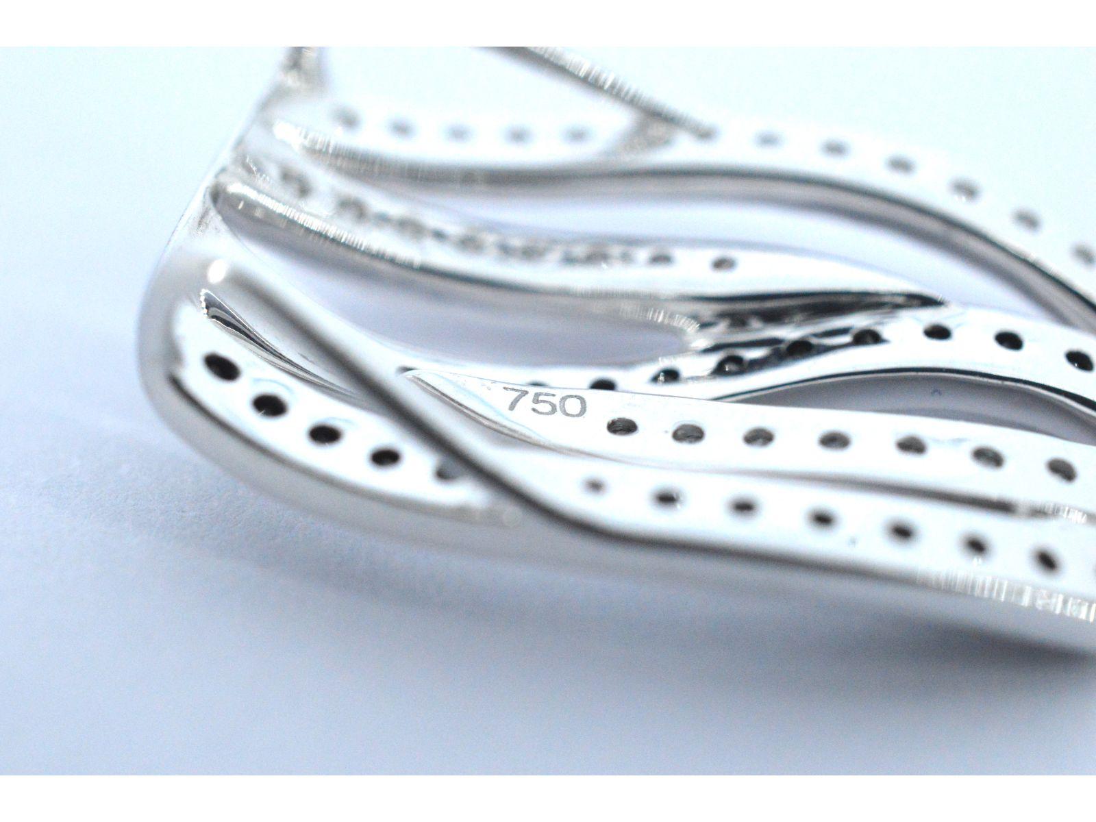 White Gold Design Pendant with Brilliant Diamonds For Sale 1