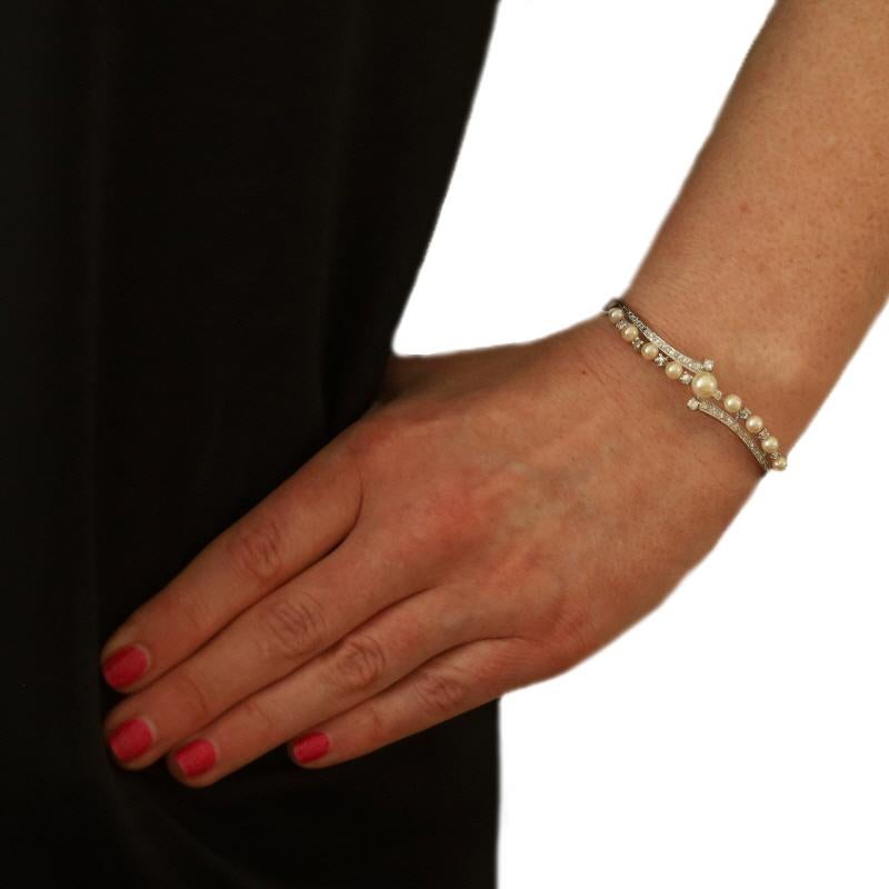 Pulseras de oro blanco con diamantes y perlas Akoya 6 1/4