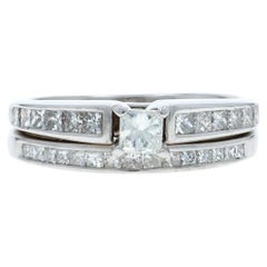 Anello di fidanzamento tutto in uno in oro bianco con diamante 14k Princess .86ctw