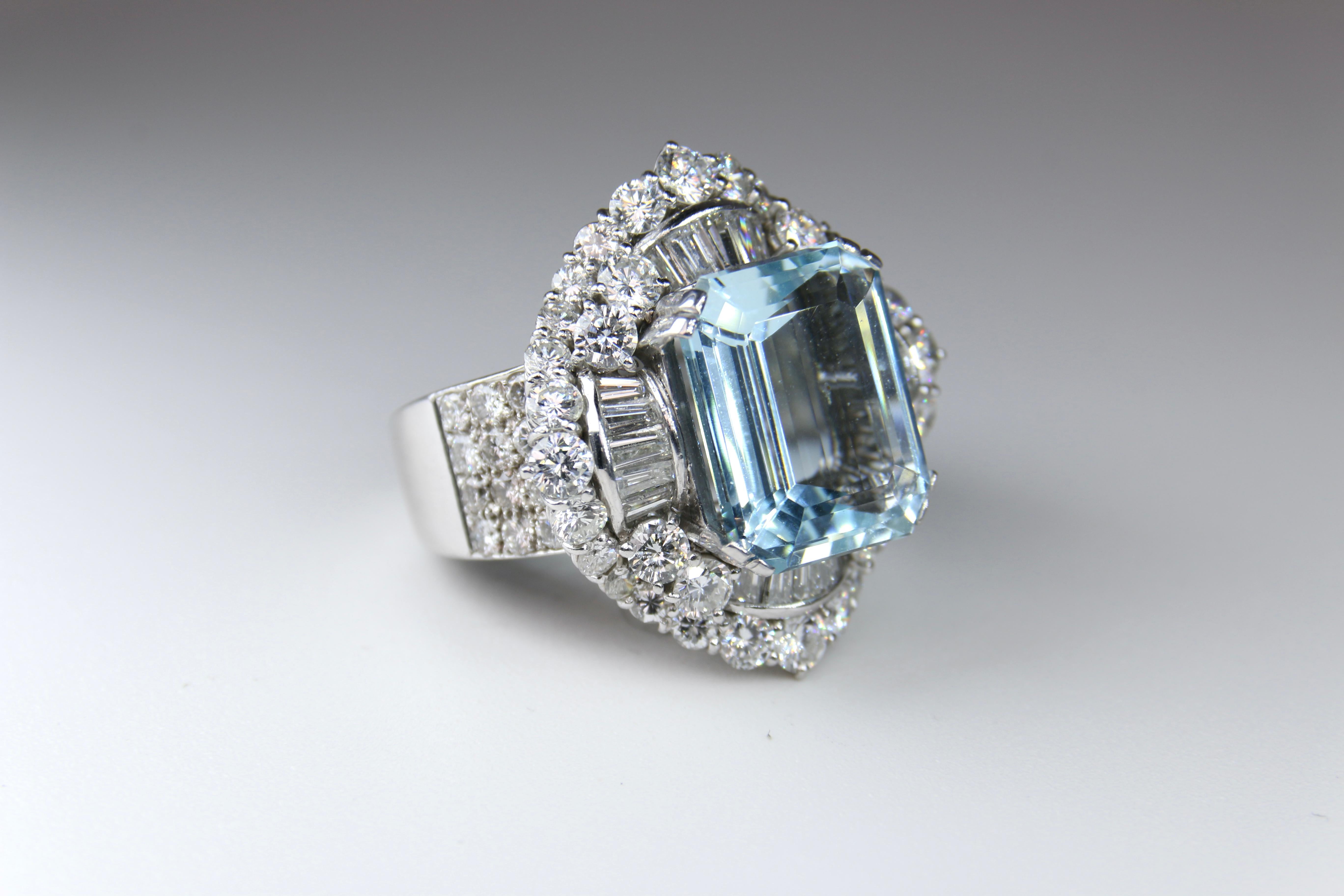 Modern White Gold Diamond and Aquamarine Cocktail Ring