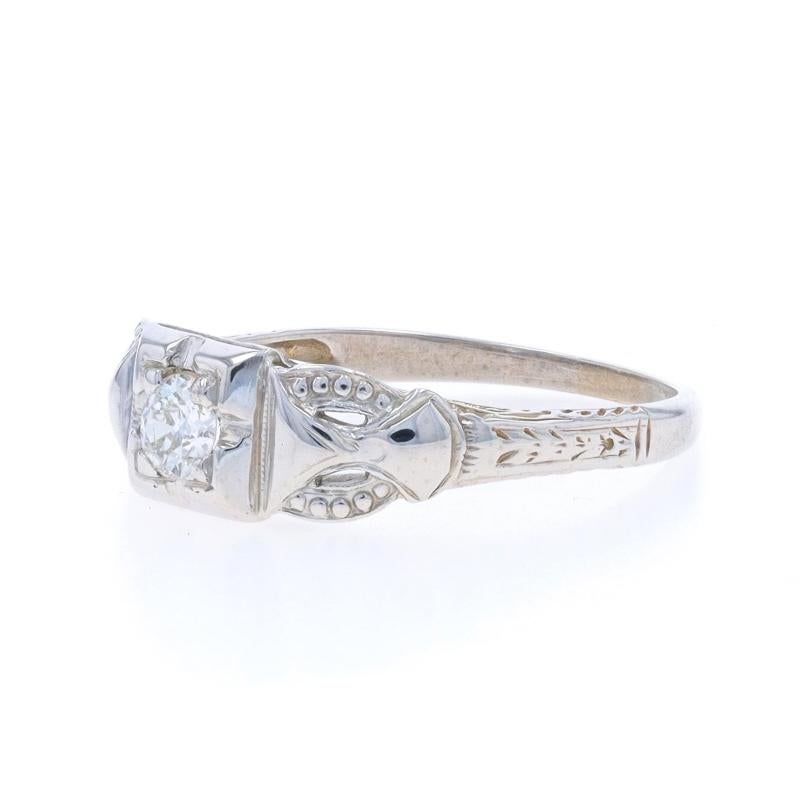 Bague de fiançailles solitaire Art Deco en or blanc 14k European .20ct Vintage Excellent état - En vente à Greensboro, NC