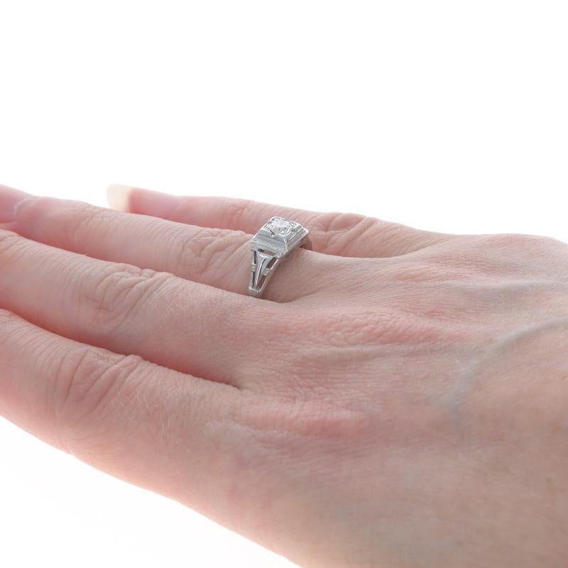 Art Deco Solitär Verlobungsring aus Weißgold mit Diamant 18k Euro .26ct Vintage Damen im Angebot