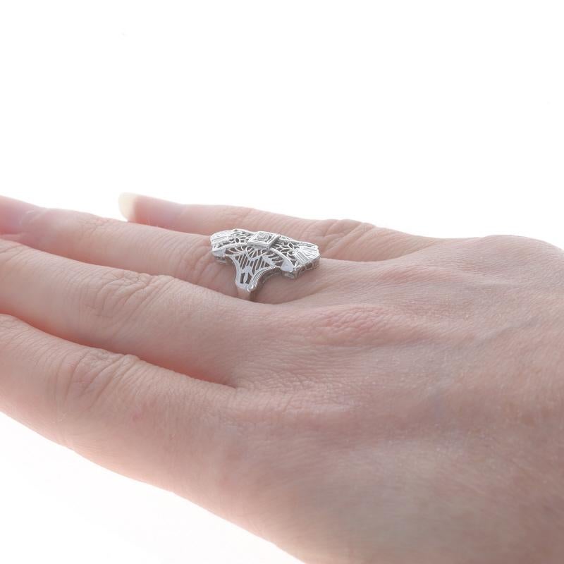 White Gold Diamond Art Deco Solitaire Ring -18k European Floral Vintage Filigree In Excellent Condition For Sale In Greensboro, NC