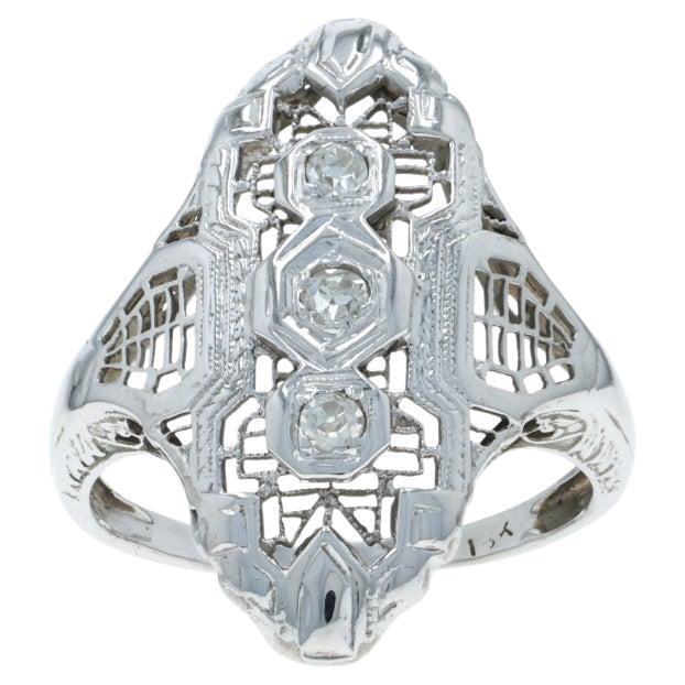 Anello a tre pietre in oro bianco con diamante Art Deco 18k Single .15ctw Vintage Filigree