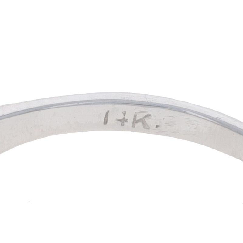 Alliance en or blanc avec diamant Art Deco - 14k Single Cut .18ctw en vente 2