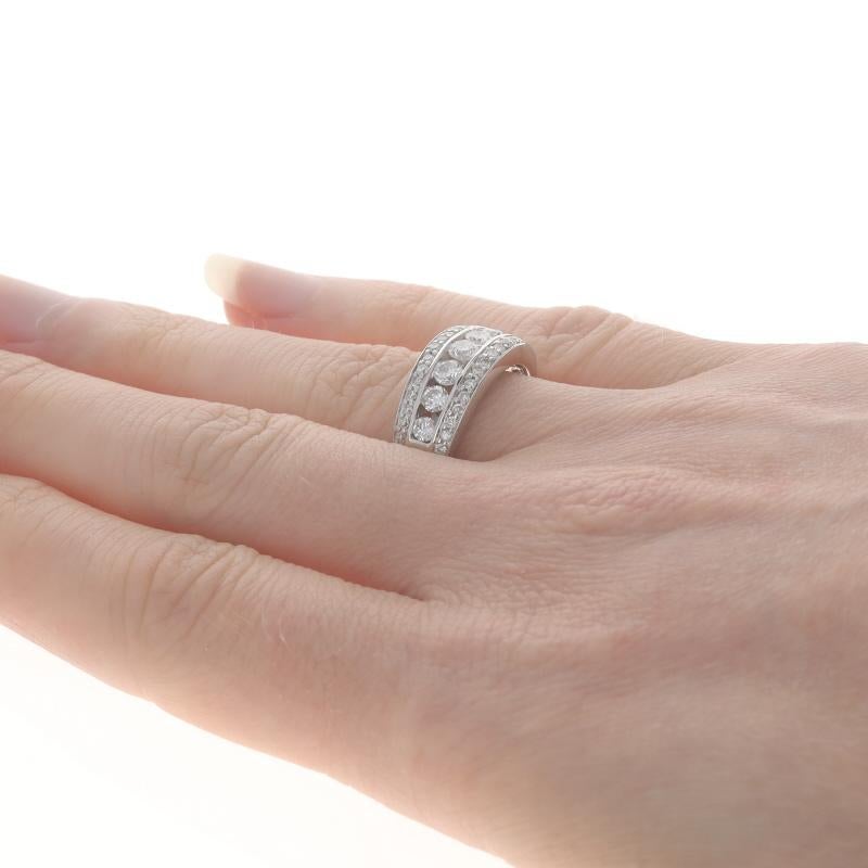Women's White Gold Diamond Band - 14k Round Brilliant 1.00ctw Seven-Stone Ring Sz 7 For Sale