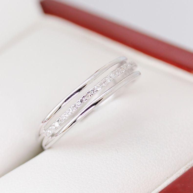 Ring aus Weißgold mit Diamantring mit Bandausschnitt im Angebot 4