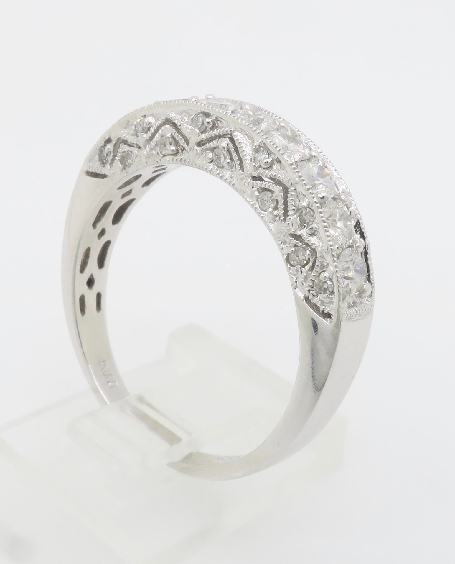 Fascia di diamanti in oro bianco in vendita 5