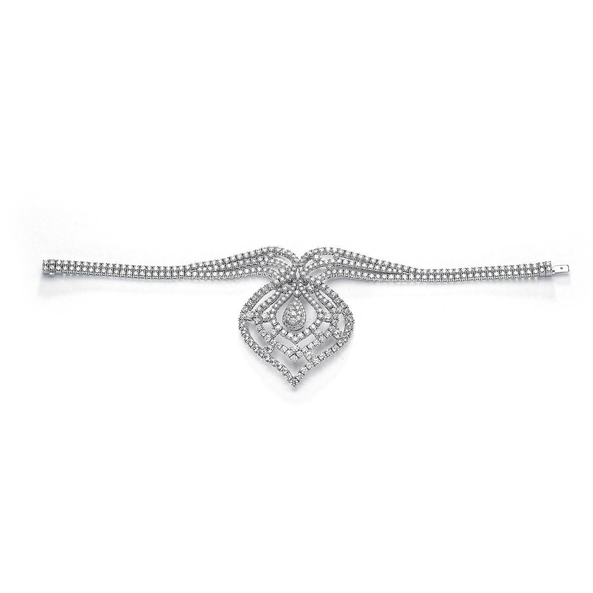 Bracelet in 18kt white gold set with 356 diamonds 12.55 cts
