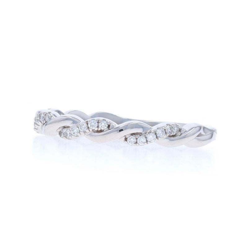 Anello con diamanti intrecciati in oro bianco 14k a brillante rotondo da 0,10 ct. In condizioni Nuovo in vendita a Greensboro, NC