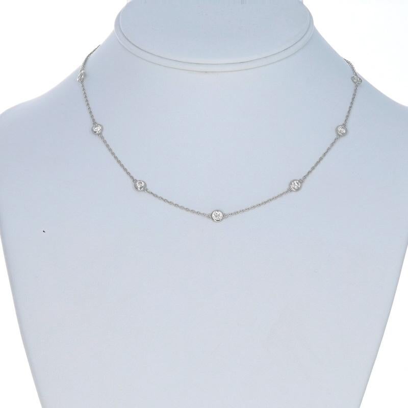 Collier en or blanc avec diamants à l'unité 18