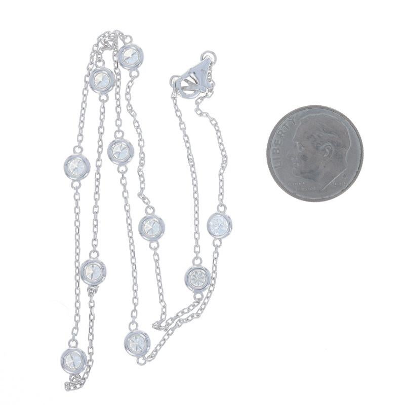 Collier en or blanc avec diamants à l'unité 18