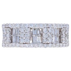 Weißgold Diamant Cluster Band - 18k Runde Brillant & Baguette .80ctw Ring