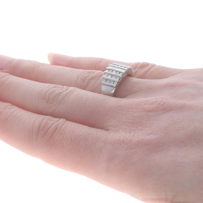 Weißgold Diamant-Cluster-Cocktailring 10k Single & Baguette .38ctw StreifenRing Damen