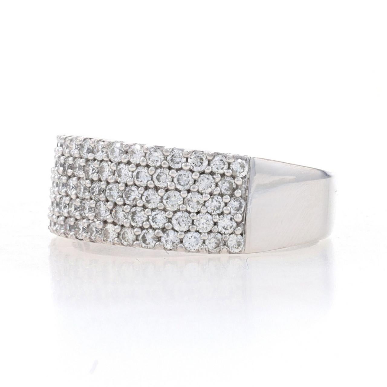 Round Cut White Gold Diamond Cluster Cocktail Band 14k Round Brilliant 1.00ctw Pavé Ring For Sale