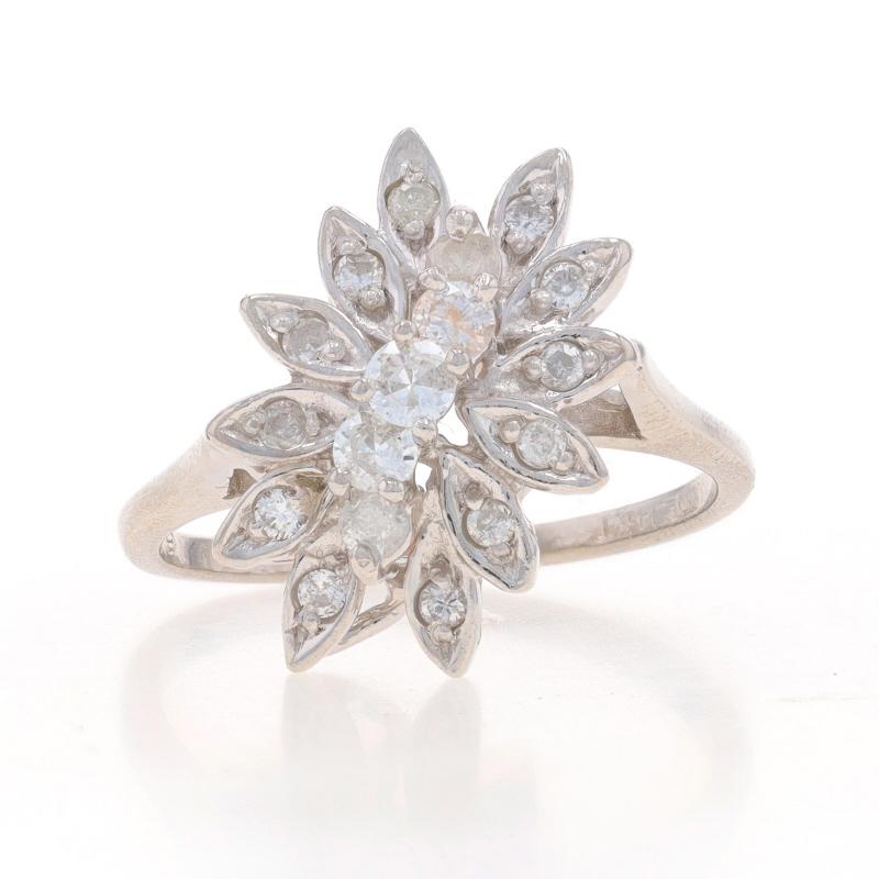 Größe: 7 1/4
Gebühr für Größenanpassung: Up 3 Größen für $30 oder Down 2 Größen für $30

Metall Inhalt: 14k Weißgold

Informationen zu Stein
Natürliche Diamanten
Karat(e): .50ctw
Schliff: Runder Brillant
Farbe: I - J - K
Klarheit: SI1 - I2

Karat