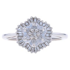 Anello con diamanti a grappolo in oro bianco - 14k Taglio singolo e Baguette 1/4ctw