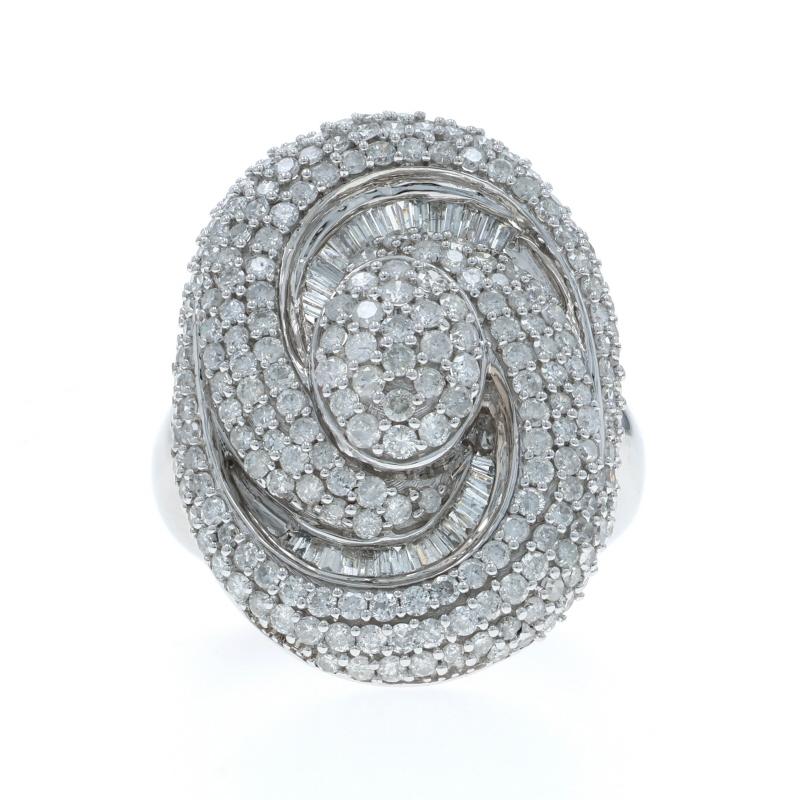 Taglia: 8 3/4
Costo della taglia: Una taglia in più per $50 o una taglia in meno per $40

Contenuto del metallo: Oro bianco 14k

Informazioni su A. Stone

Diamanti naturali
Carati: 3.00ctw
Taglio: Singolo e Baguette
Colore: G - H
Chiarezza: SI2-