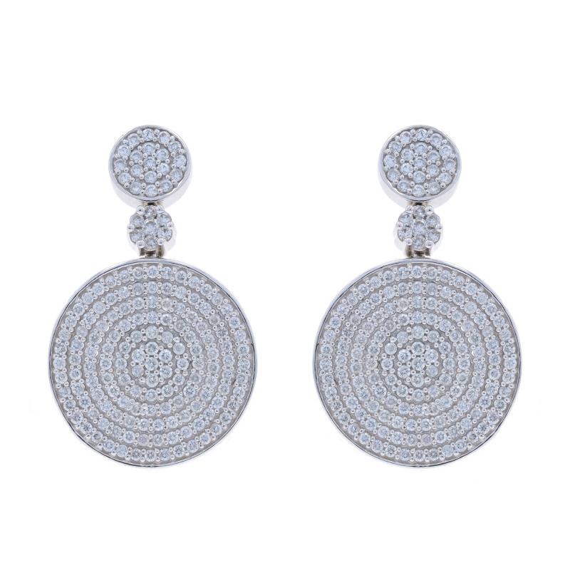 Contenuto del metallo: Oro bianco 14k

Informazioni su A. Stone
Diamanti naturali
Carati: 2.00ctw
Taglio: Rotondo brillante
Colore: G - H
Chiarezza: SI1 - I1

Carati totali: 2,00ctw

Stile: Pendente a grappolo
Tipo di chiusura: Chiusure a vite