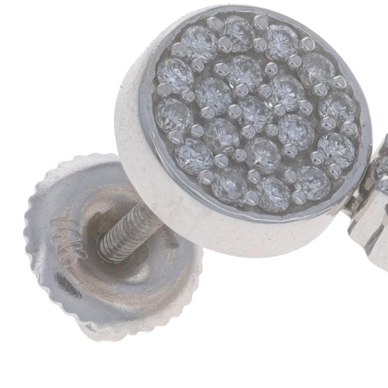Orecchini a cerchio con diamante a grappolo in oro bianco 14k Rd 2,00ctw Pierce a vite in vendita 1