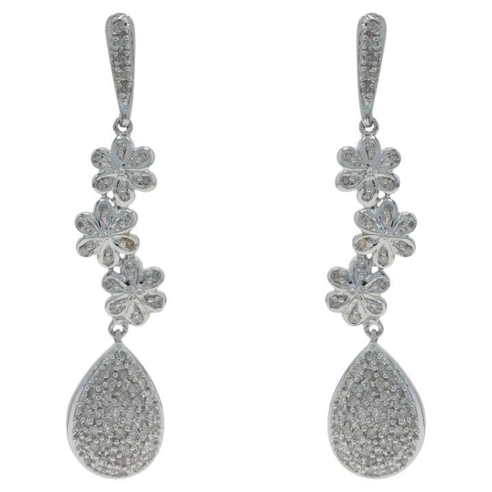 Boucles d'oreilles pendantes en or blanc 14k Diamond Cluster Single Cut .25ctw Flowers Pierced en vente