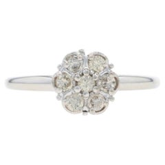 Anello di fidanzamento a grappolo di diamanti in oro bianco - 10k Round Brilliante .33ctw Floreale