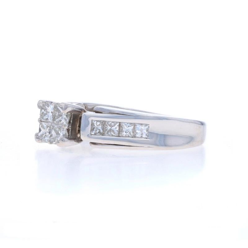 Anillo de compromiso de oro blanco con racimo de diamantes - 14k Princesa 1.00ctw en Excelente estado para la venta en Greensboro, NC