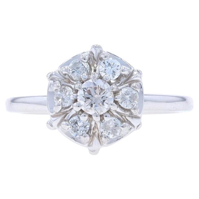 Bague de fiançailles en or blanc avec grappe de diamants - 14k Round Brilliante .34ctw Floral