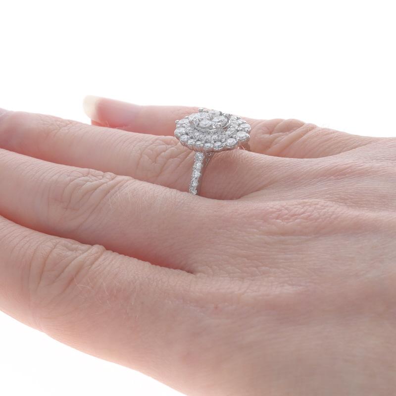 Donna Anello cocktail con cluster di diamanti in oro bianco - 14k Brilliante rotondo 1,50ctw in vendita