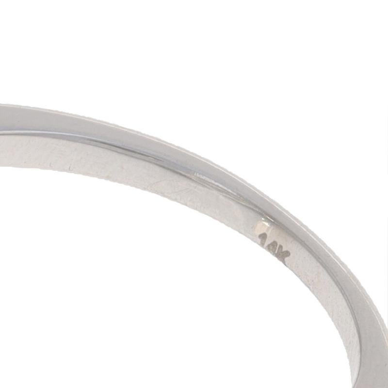 Anello cocktail con cluster di diamanti in oro bianco - 14k Brilliante rotondo 1,50ctw in vendita 2