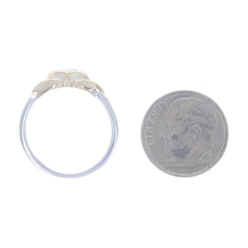 Diamant-Cluster-Ring aus Weißgold - 14k Prinzessin .33ctw im Angebot 1