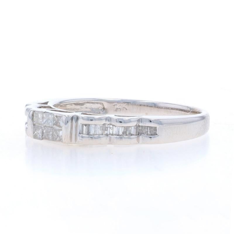 Weißgold Diamant-Cluster-Hochzeitsring 14k Prinzessin Baguette .28ctw Ring 7 1/2 im Zustand „Hervorragend“ im Angebot in Greensboro, NC