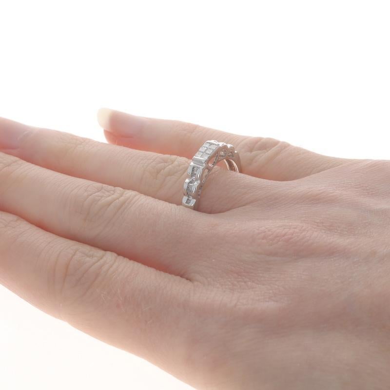 Weißgold Diamant-Cluster-Hochzeitsring 14k Prinzessin Baguette .28ctw Ring 7 1/2 Damen im Angebot