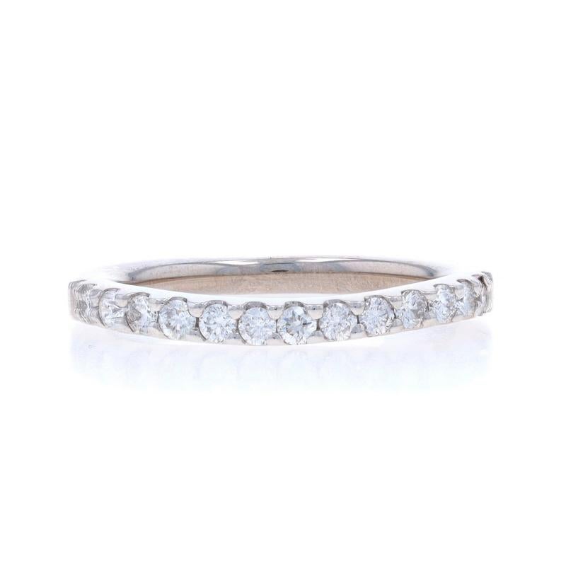 Taglia: 4 1/2
Tassa sulle taglie: Up 2 taglie per $40 o Down 1/2 taglia per $40

Contenuto del metallo: Oro bianco 14k

Informazioni su A. Stone

Diamanti naturali
Carati: .26ctw
Taglio: Rotondo brillante
Colore: G - H
Chiarezza: SI1 - SI2

Carati