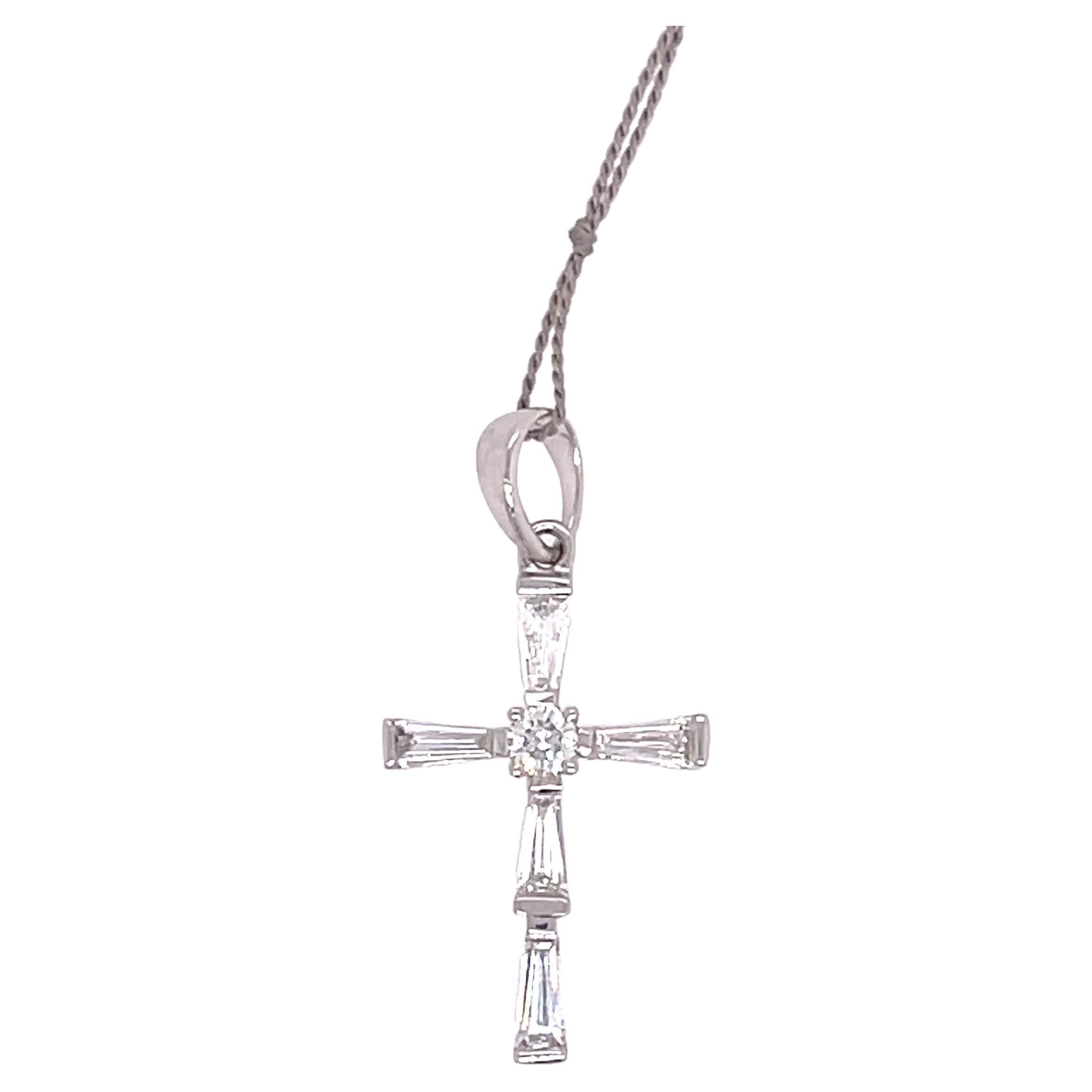 White Gold Diamond Cross Pendant '0.17ctw' For Sale