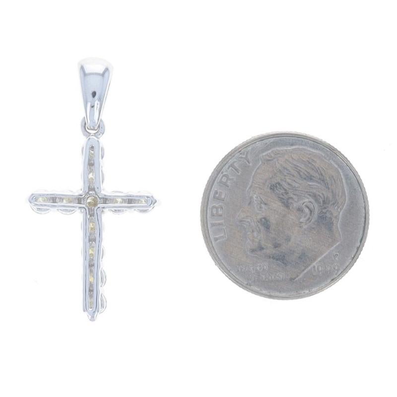 White Gold Diamond Cross Pendant - 14k Round Brilliant .75ctw Faith In condizioni ottime in vendita a Greensboro, NC