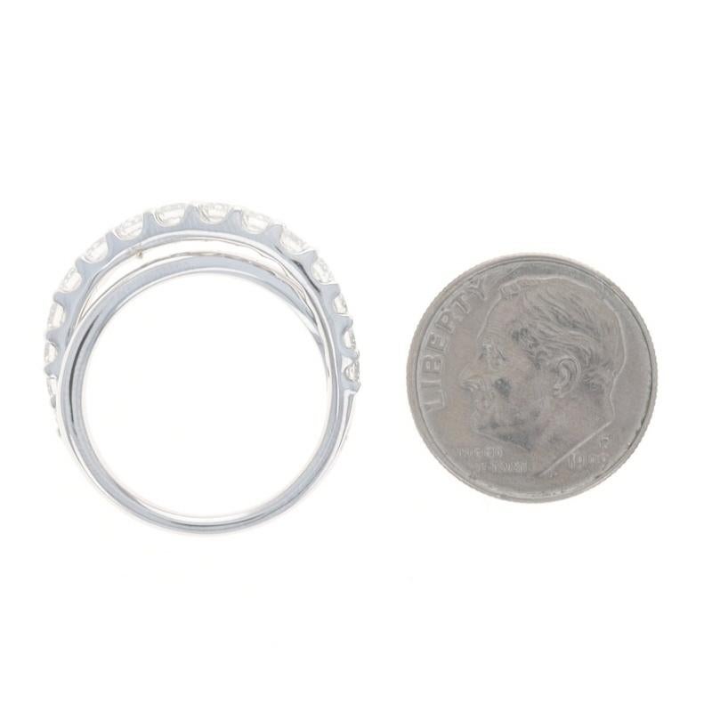 Bague croisée en or blanc 14 carats avec diamants ronds brillants de 1,04 carat en vente 1