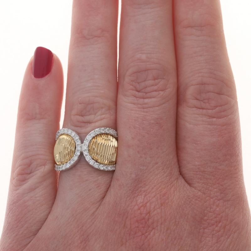 Taglio rotondo Bracciale in oro bianco con diamanti 14k a brillante rotondo da 0,69 ct. in vendita