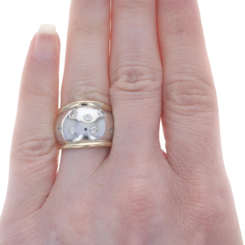 Round Cut White Gold Diamond Dome Cluster Band - 14k Round Brilliant .42ctw Ring Sz 6 For Sale