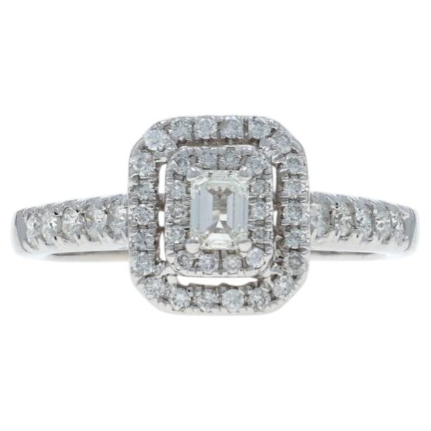 Anillo de compromiso de oro blanco con doble halo de diamantes - 14k Esmeralda y Rd .50ctw