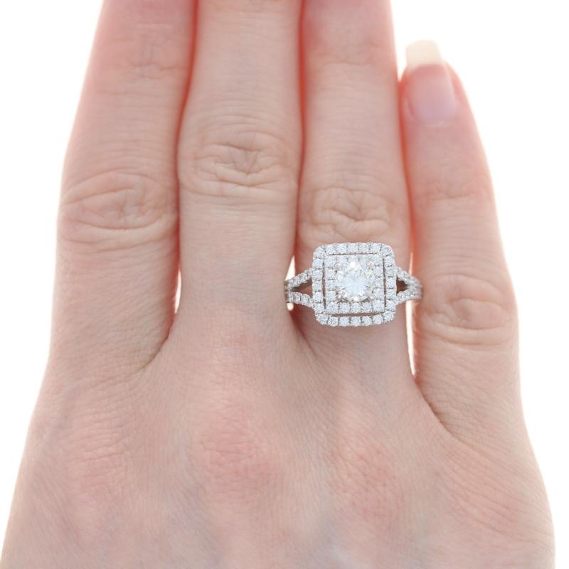 Größe: 6 3/4
Sizing-Gebühr: Up 2 für $80

Metall Inhalt: 18 Karat Weißgold (Verlobungsring & Ehering) & Platin (Kopf des Verlobungsrings)

Informationen zu Stein
Natürlicher Diamant Solitaire
Karat: .86ct (gewogen)
Schliff: Runder Brillant
Farbe: