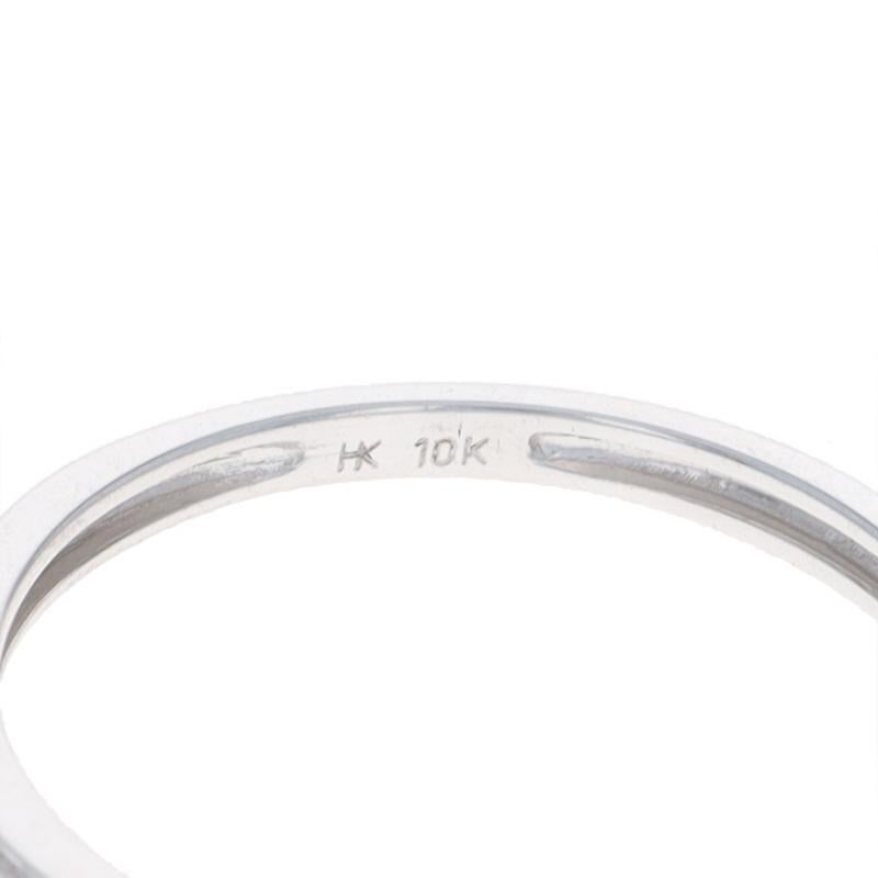 Anello di fidanzamento e fede nuziale a doppio anello con diamante in oro bianco - 10k Round .50ctw in vendita 3