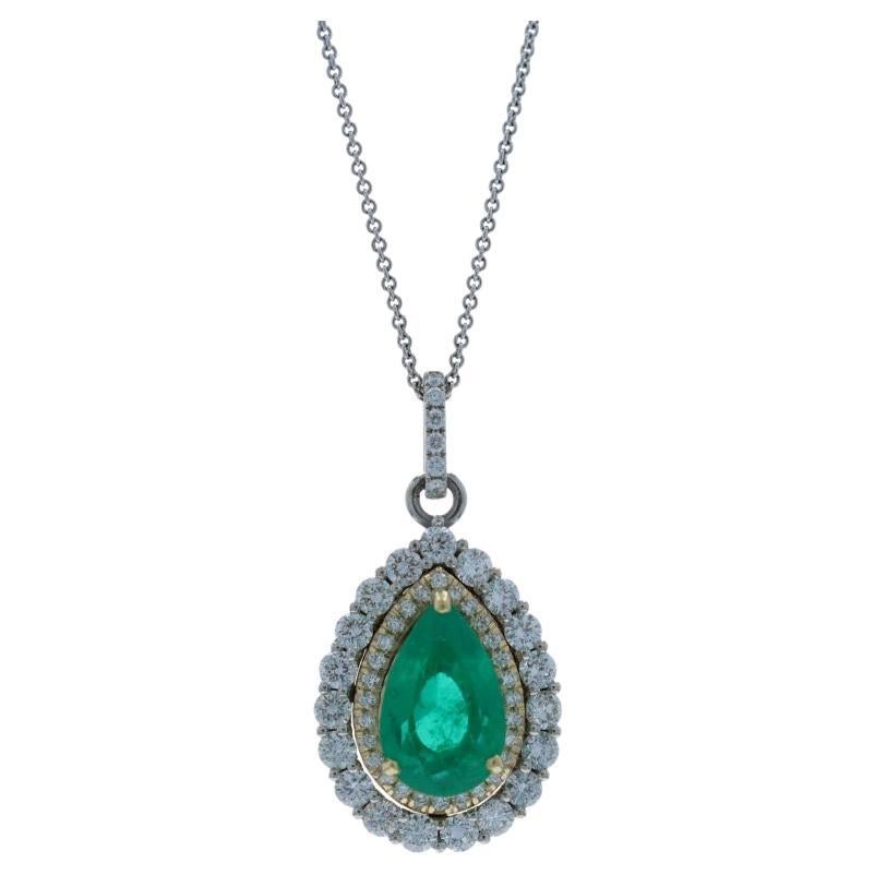 Collier en or blanc avec pendentif double halo en diamant 16" 18k Pear 2.75ctw GIA