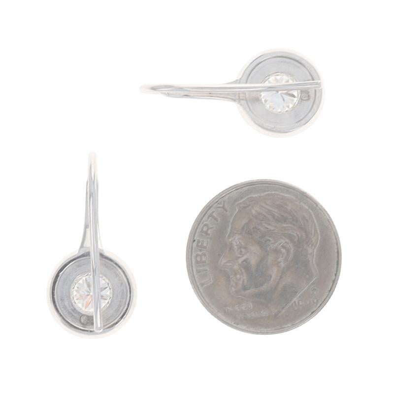 Orecchini a goccia con diamanti in oro bianco - 18k Round Brilliante 1,60ctw - forati In condizioni ottime in vendita a Greensboro, NC