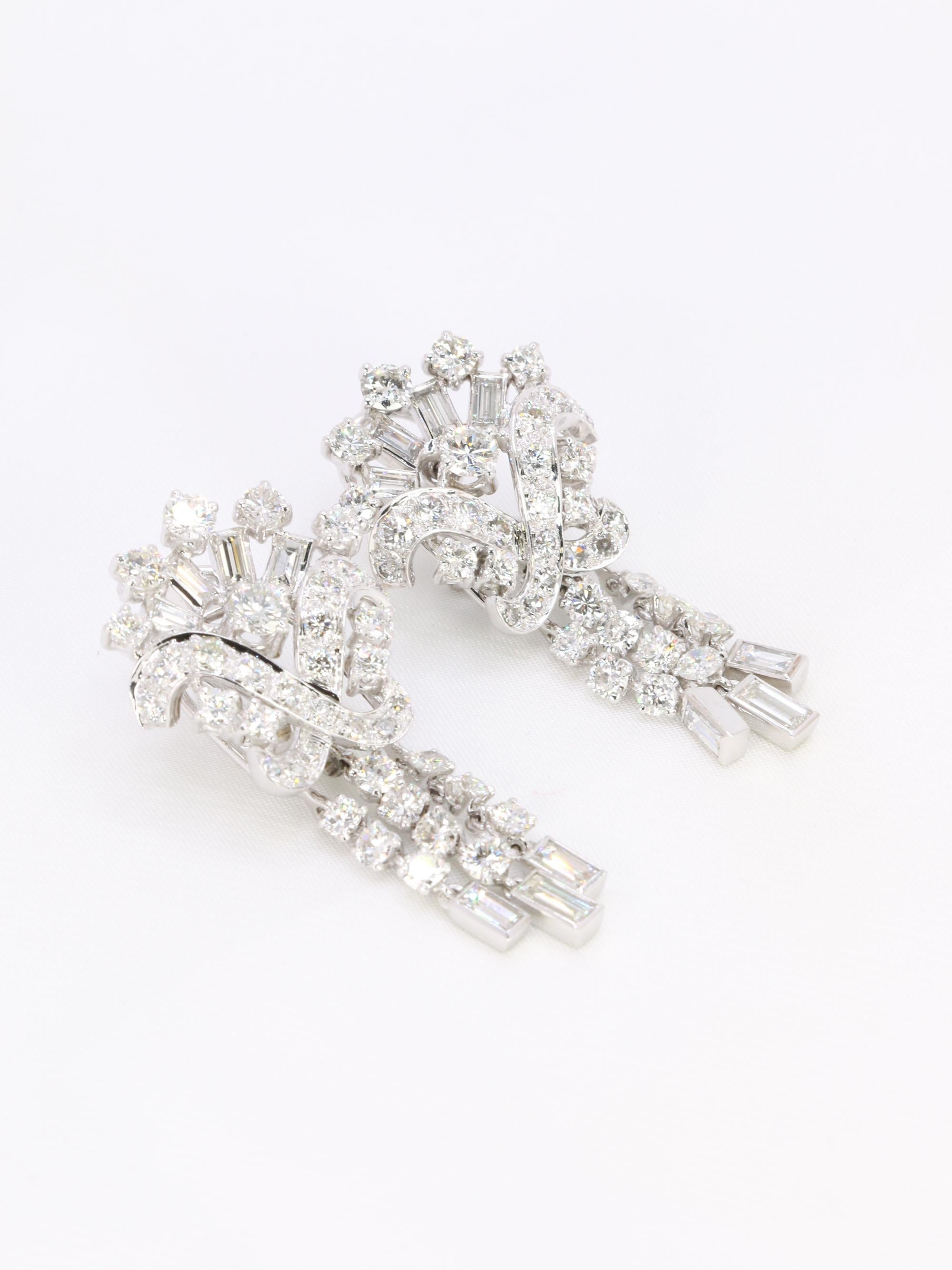 Retro White Gold Diamond Drop Earrings 4.5 Carats For Sale