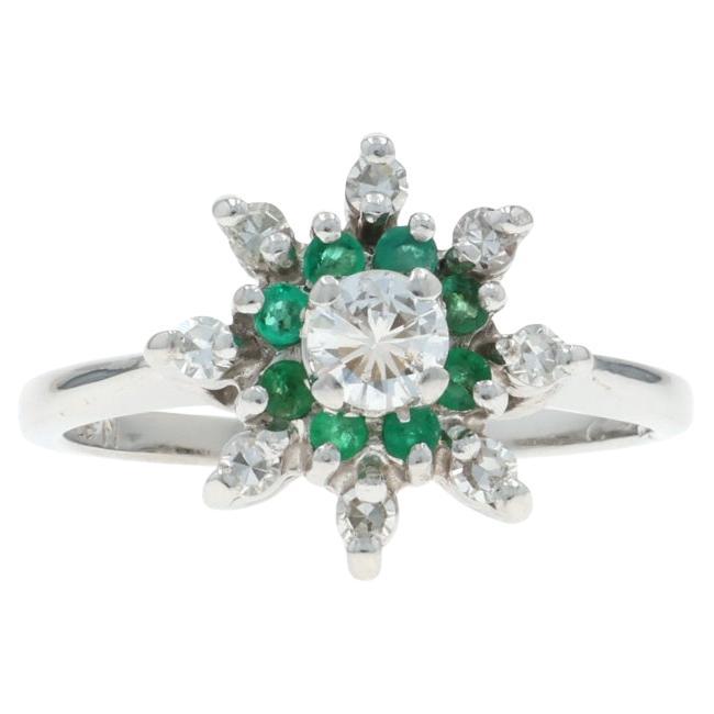 Anello a doppia aureola in oro bianco con diamante e smeraldo vintage - 14k tondo .56ctw floreale